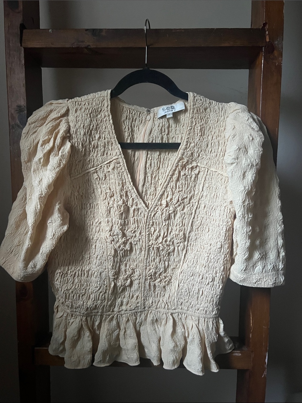 Sea New York Lace textured Top - Picture 3 of 4